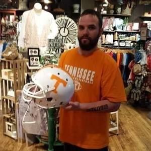 Meet your Posher, Bruce